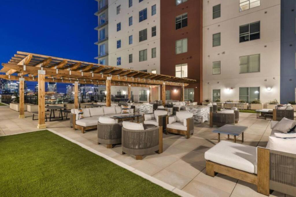 Beverly Hills Suite Penthouse The Gulch Nashville Exterior photo