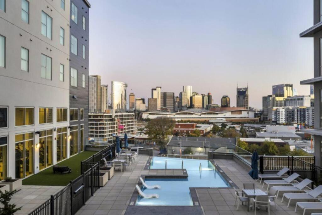 Beverly Hills Suite Penthouse The Gulch Nashville Exterior photo